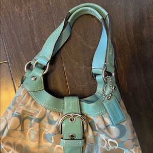 Beautiful coach person, great condition